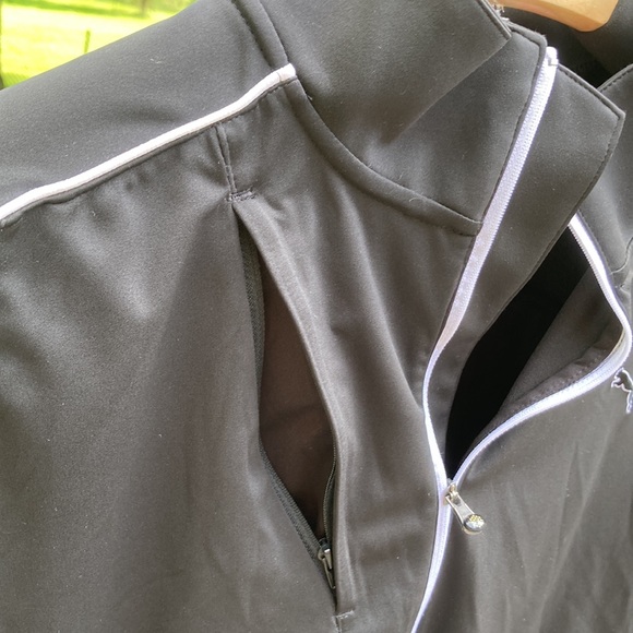 PUMA Golf 1/2 zip Black Shirt white stripe design front pocket Wing Cell sports - Picture 5 of 12